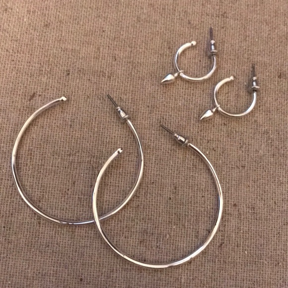 Silver hoop earrings - Picture 1 of 3